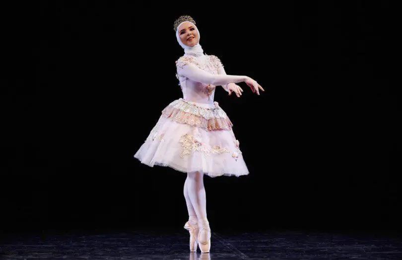 Dancing to Her Own Rhythm: The Inspiring Journey of Stephanie Kurlow, the Hijabi Ballerina